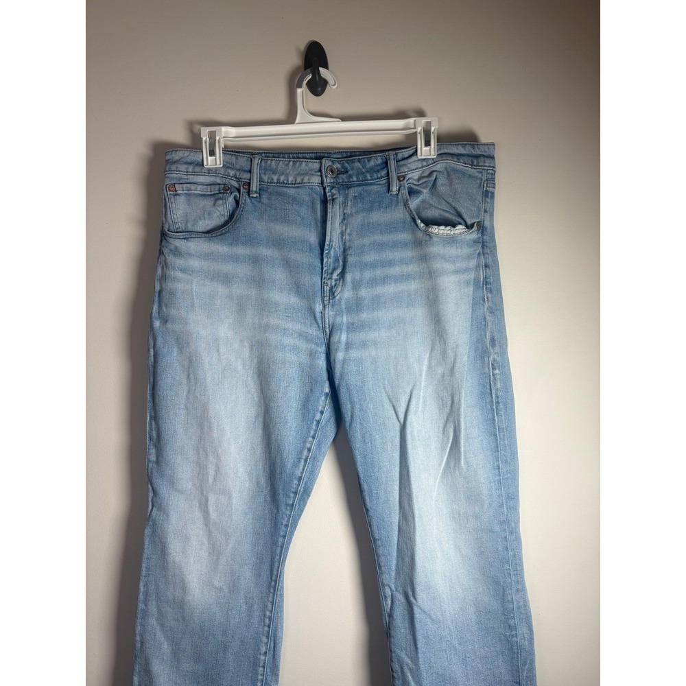 American Eagle Airflex+ Original Bootcut Light Wash Jeans Mens 38x30